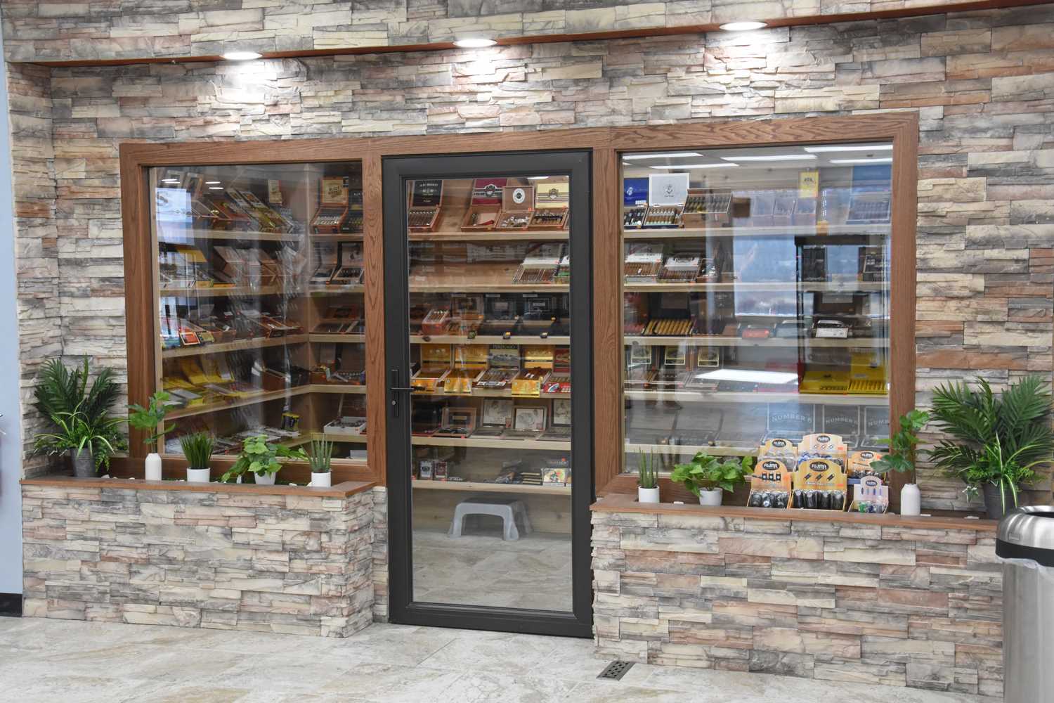 Ames Smoke Shop-Ames IA - Image 3